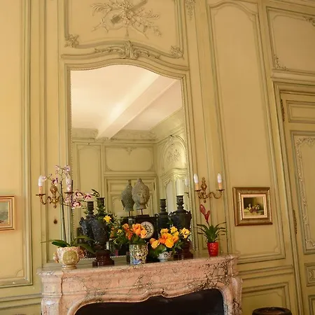 Daire The Royal Suite, Notre Dame Saint-Raphaël
